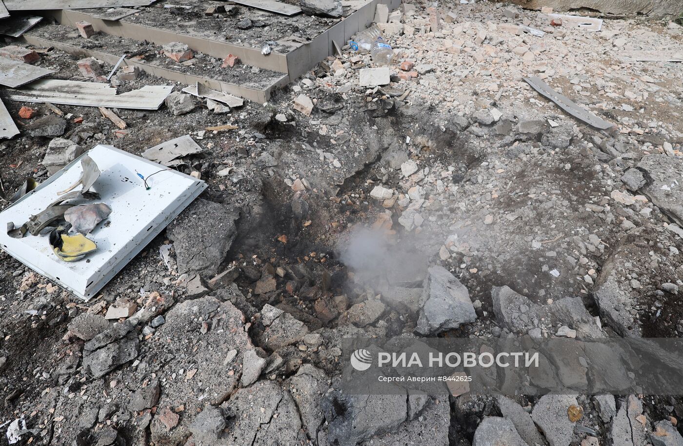 Последствия обстрелов Донецка