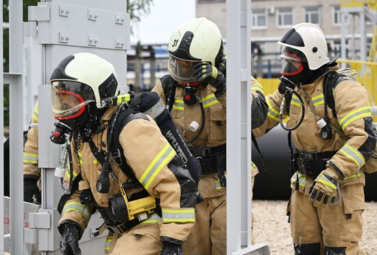 Новая огневая полоса психологической подготовки пожарных в Казани
