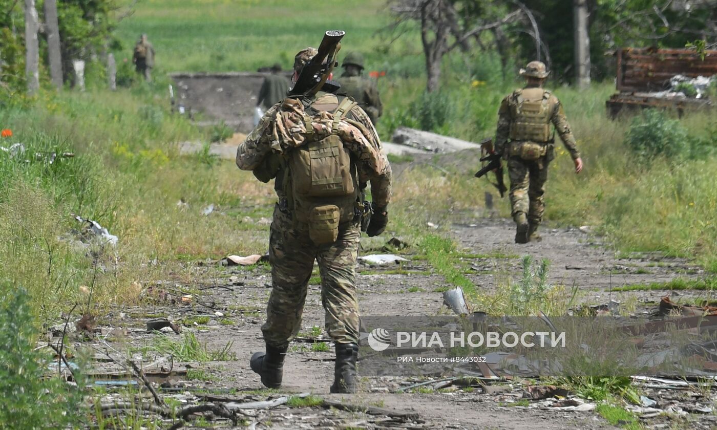 Село у линии соприкосновения на Артемовском направлении