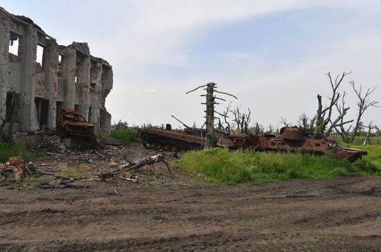 Село у линии соприкосновения на Артемовском направлении