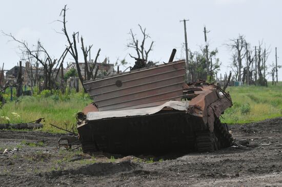 Село у линии соприкосновения на Артемовском направлении