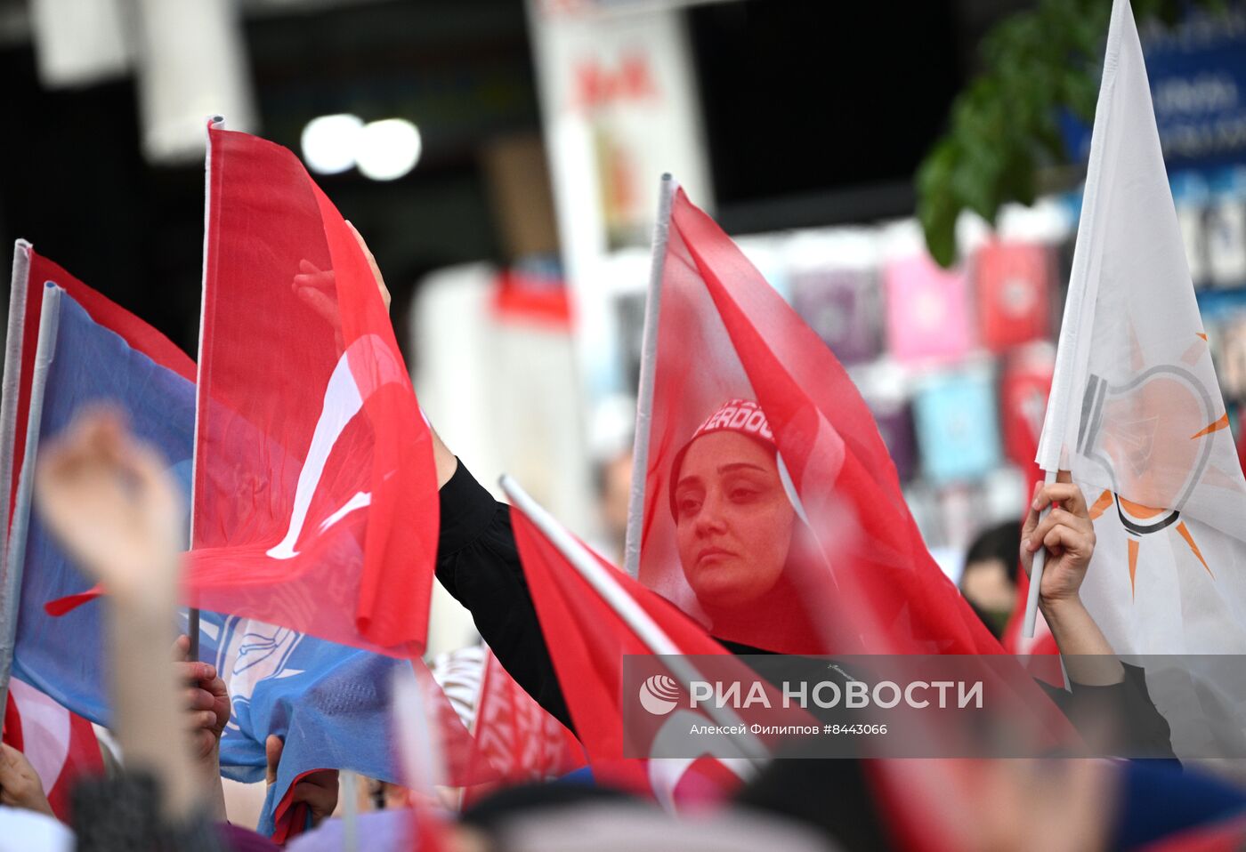 Предвыборный митинг в поддержку Р. Эрдогана в Стамбуле