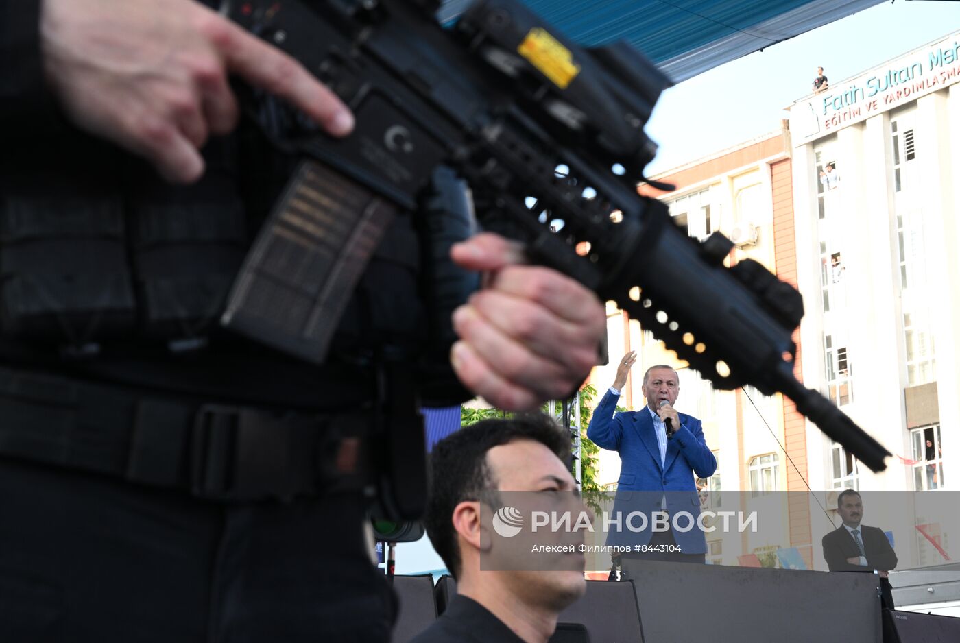 Предвыборный митинг в поддержку Р. Эрдогана в Стамбуле