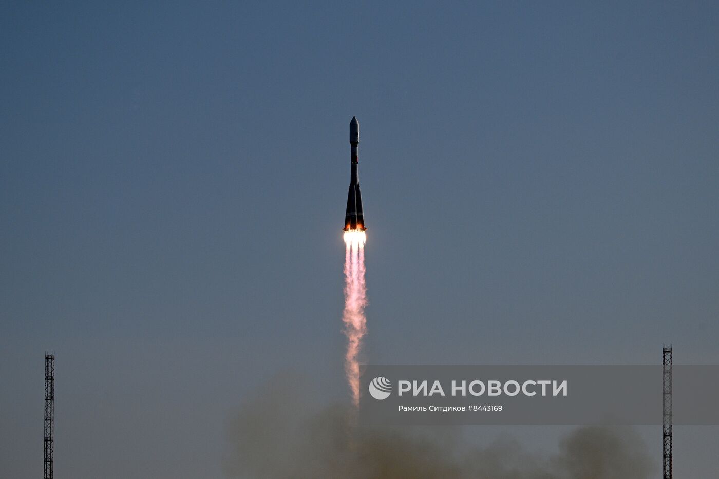 Старт ракеты "Союз-2.1а" со спутником "Кондор-ФКА" с космодрома Восточный 