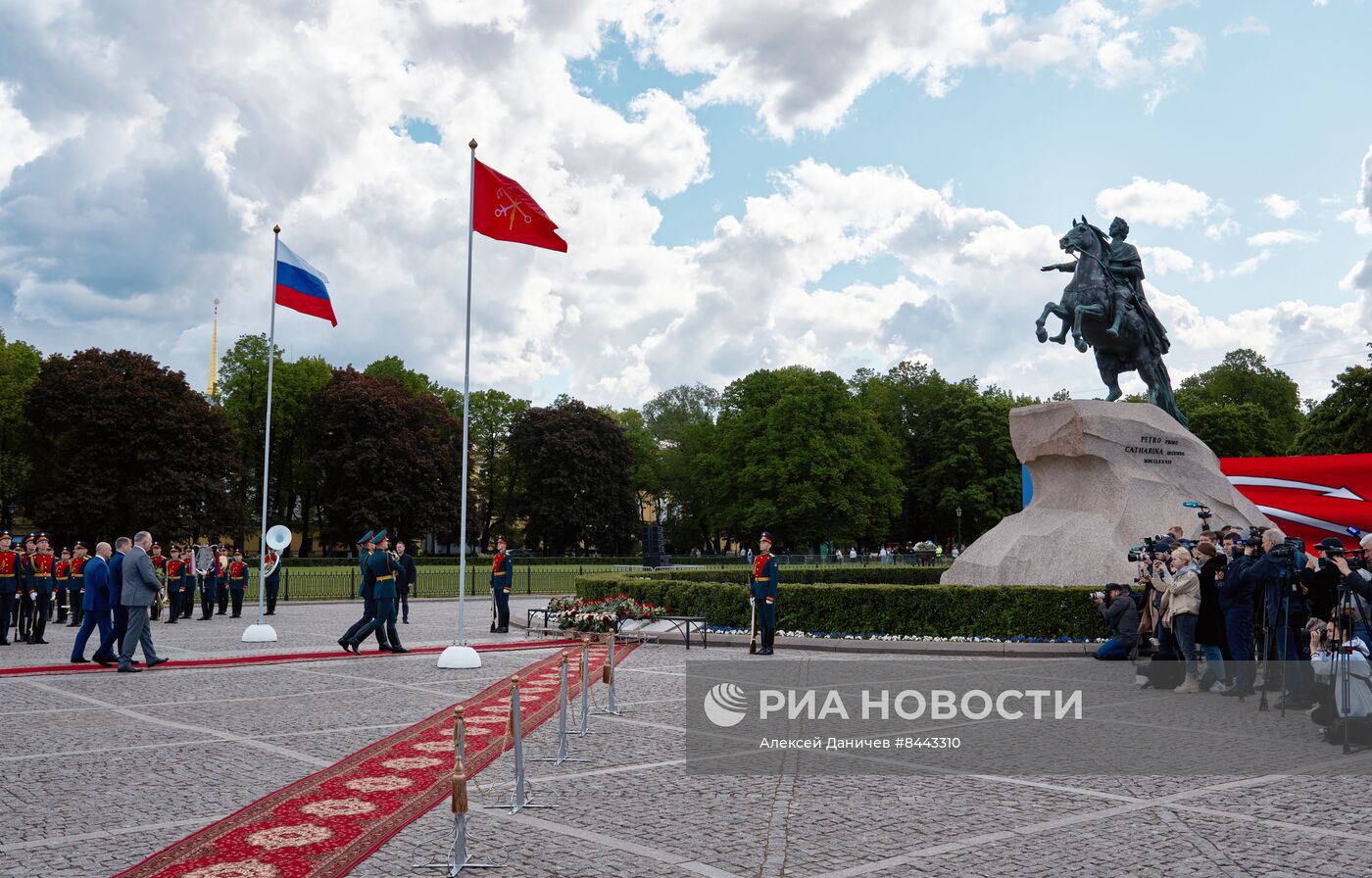 Празднование 320-летия Санкт-Петербурга