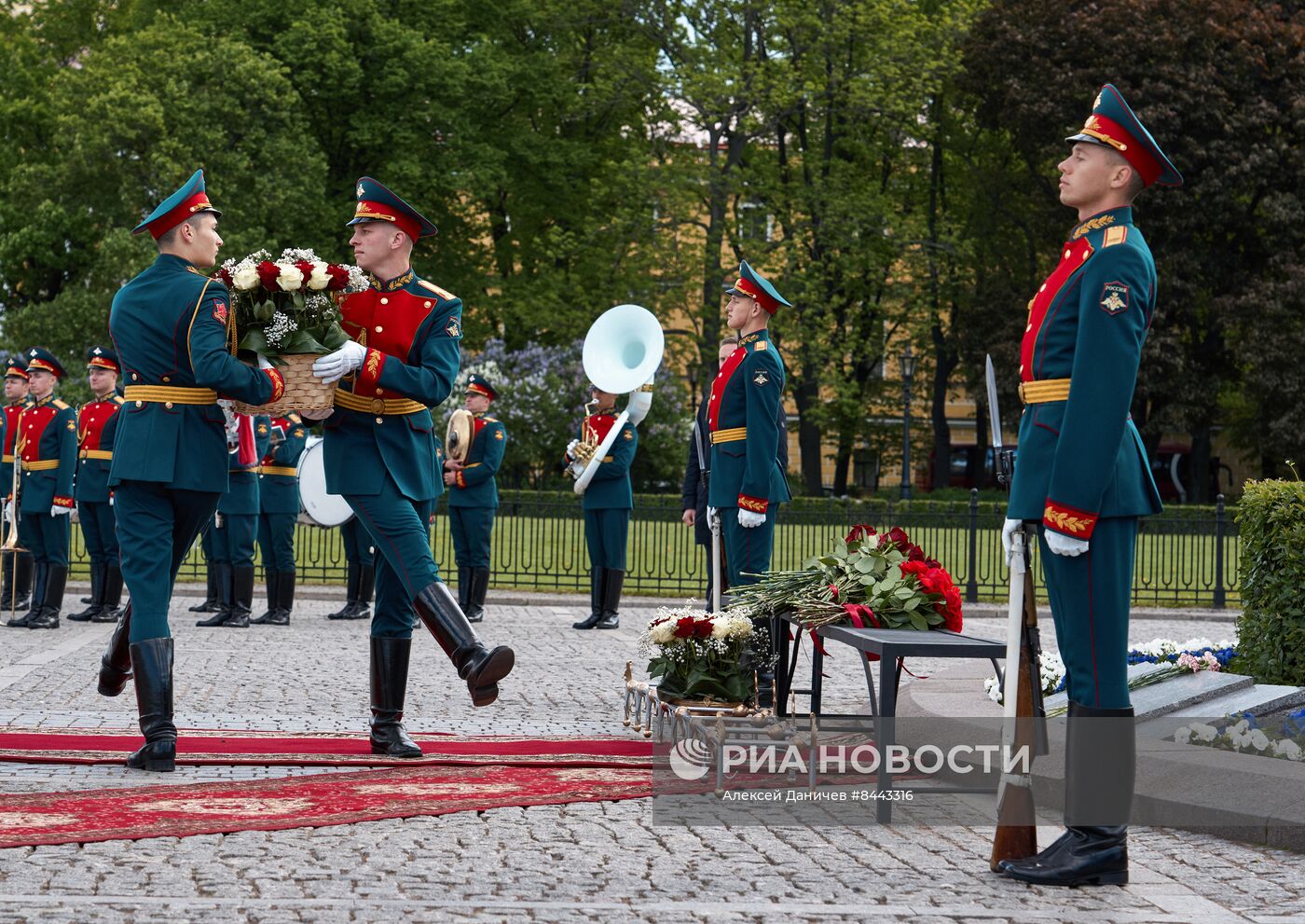 Празднование 320-летия Санкт-Петербурга