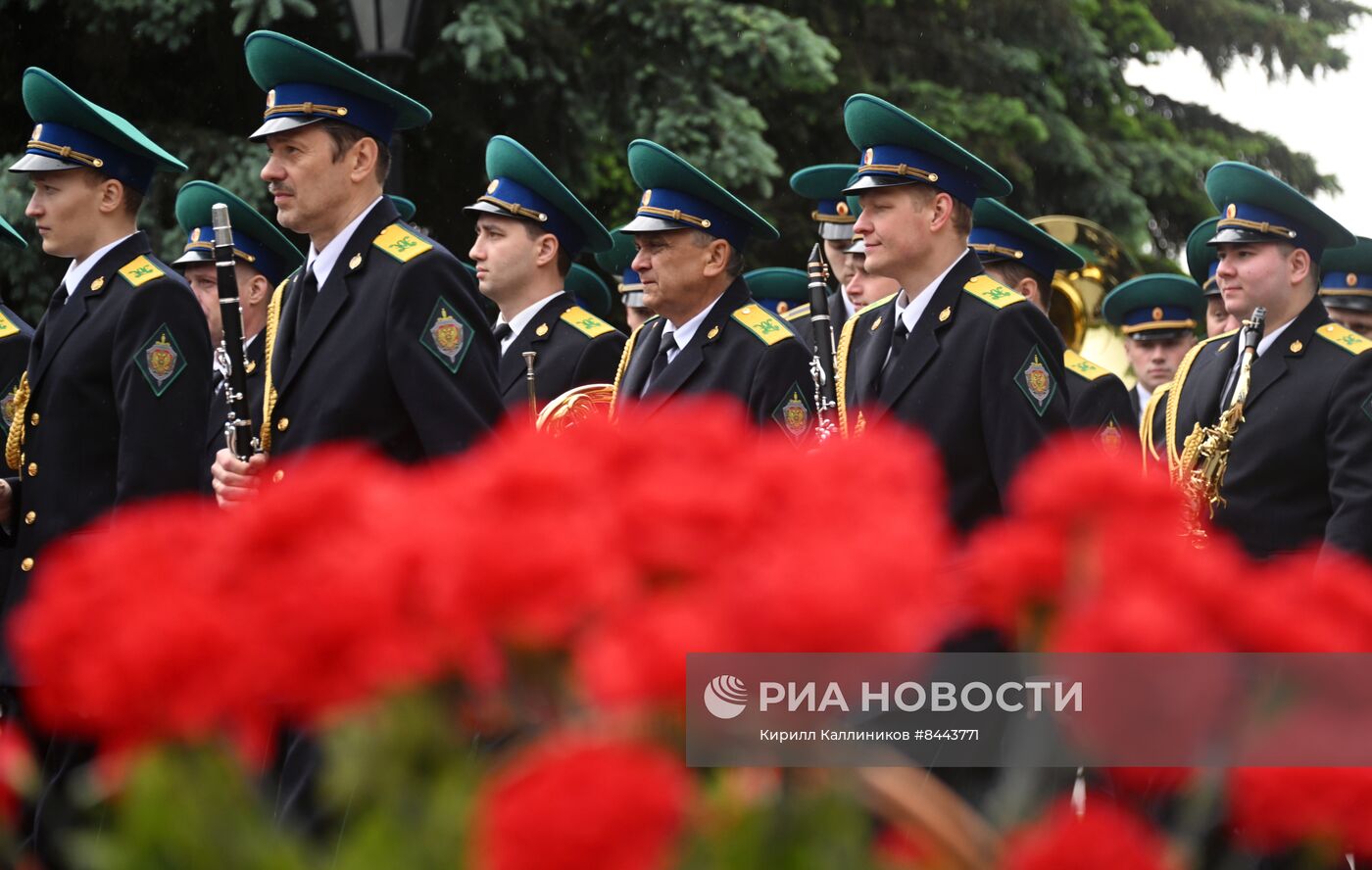 Празднование Дня пограничника в Москве