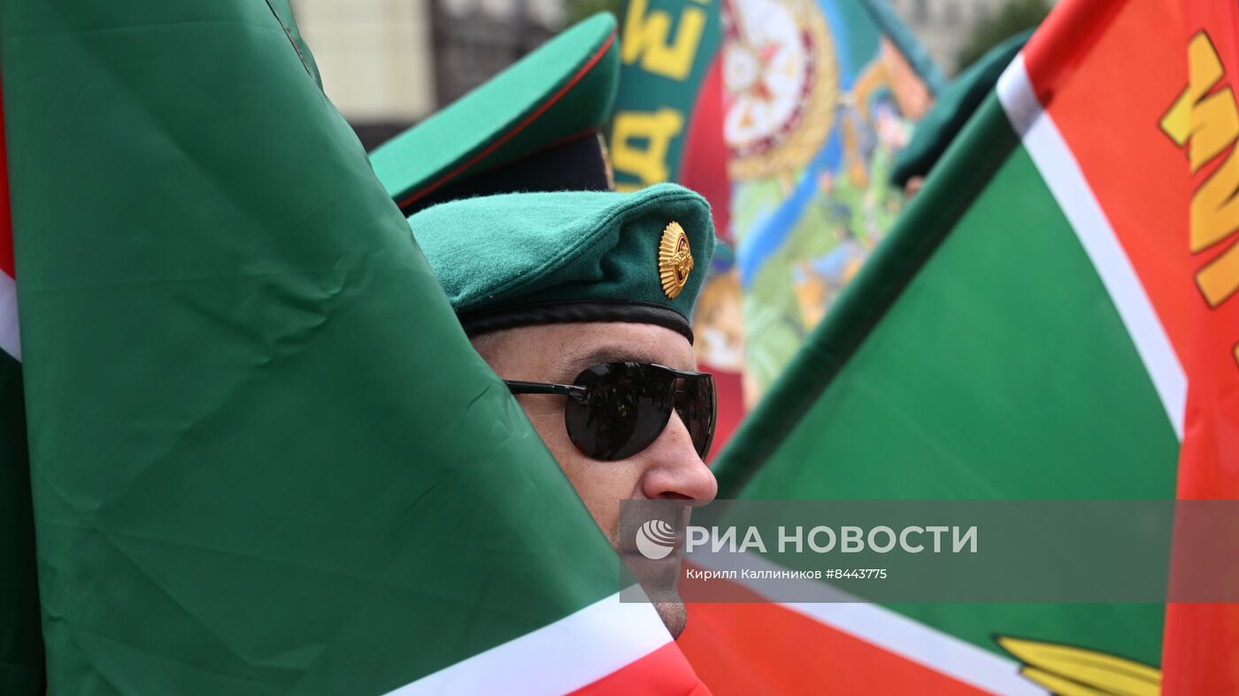 Празднование Дня пограничника в Москве