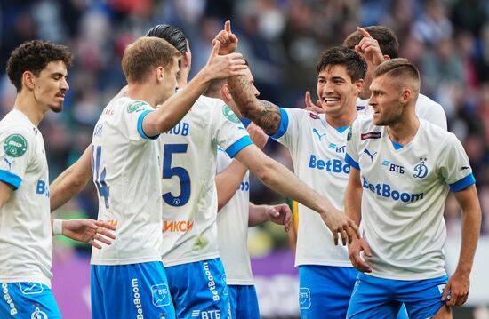 Футбол. РПЛ. Матч "Динамо" - "Локомотив"