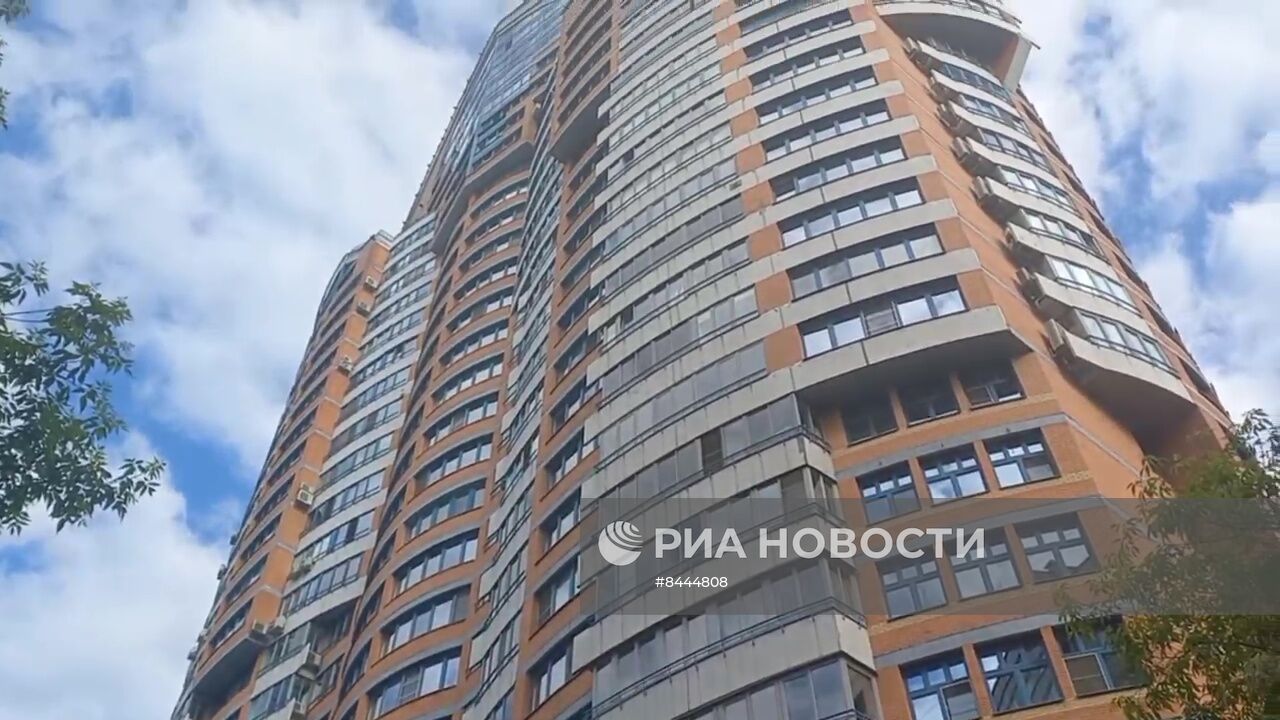 Беспилотник попал в жилой дом на Профсоюзной улице в Москве | РИА Новости  Медиабанк