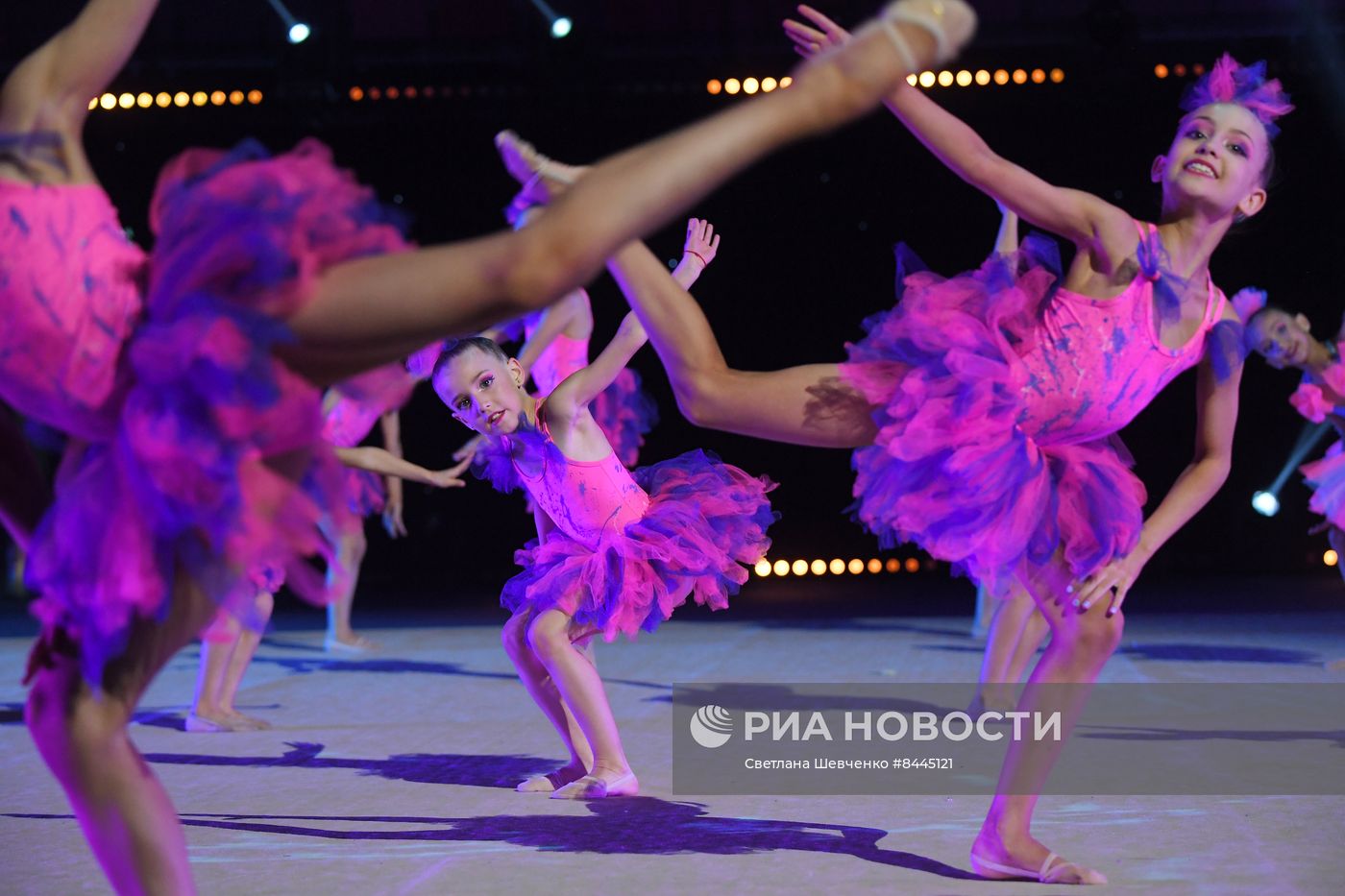 Праздничный концерт "Сокровища России" ко Дню защиты детей