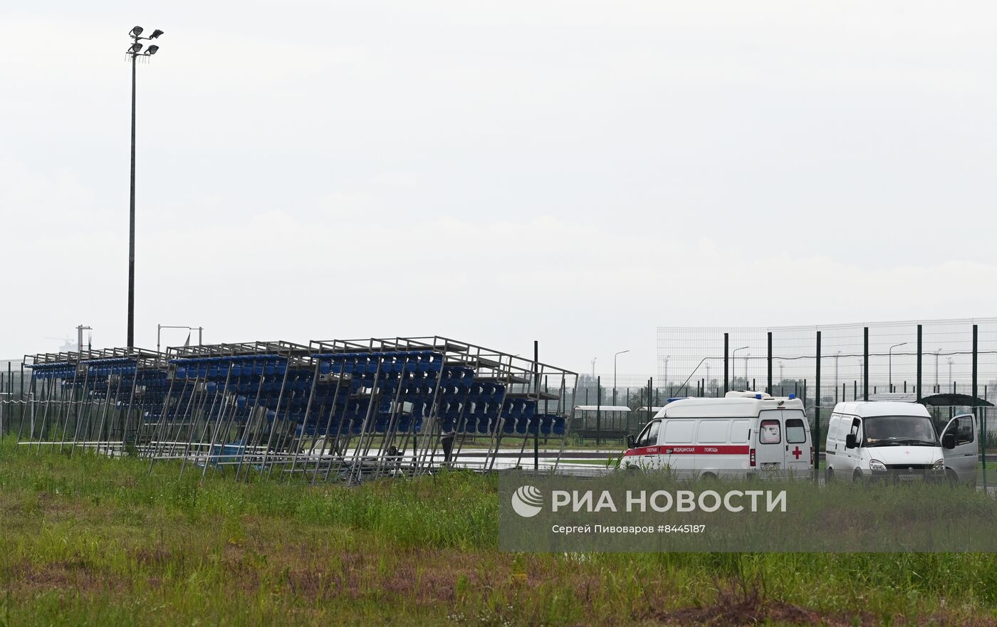 Обрушение трибуны на территории Гребного канала в Ростове-на-Дону