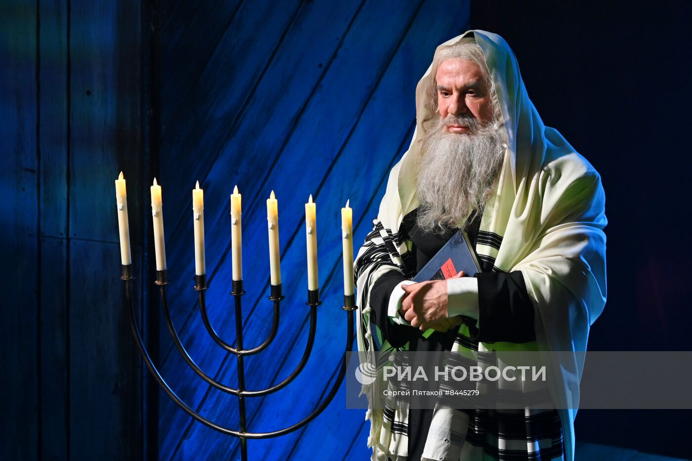 Мюзикл "Между двух миров"