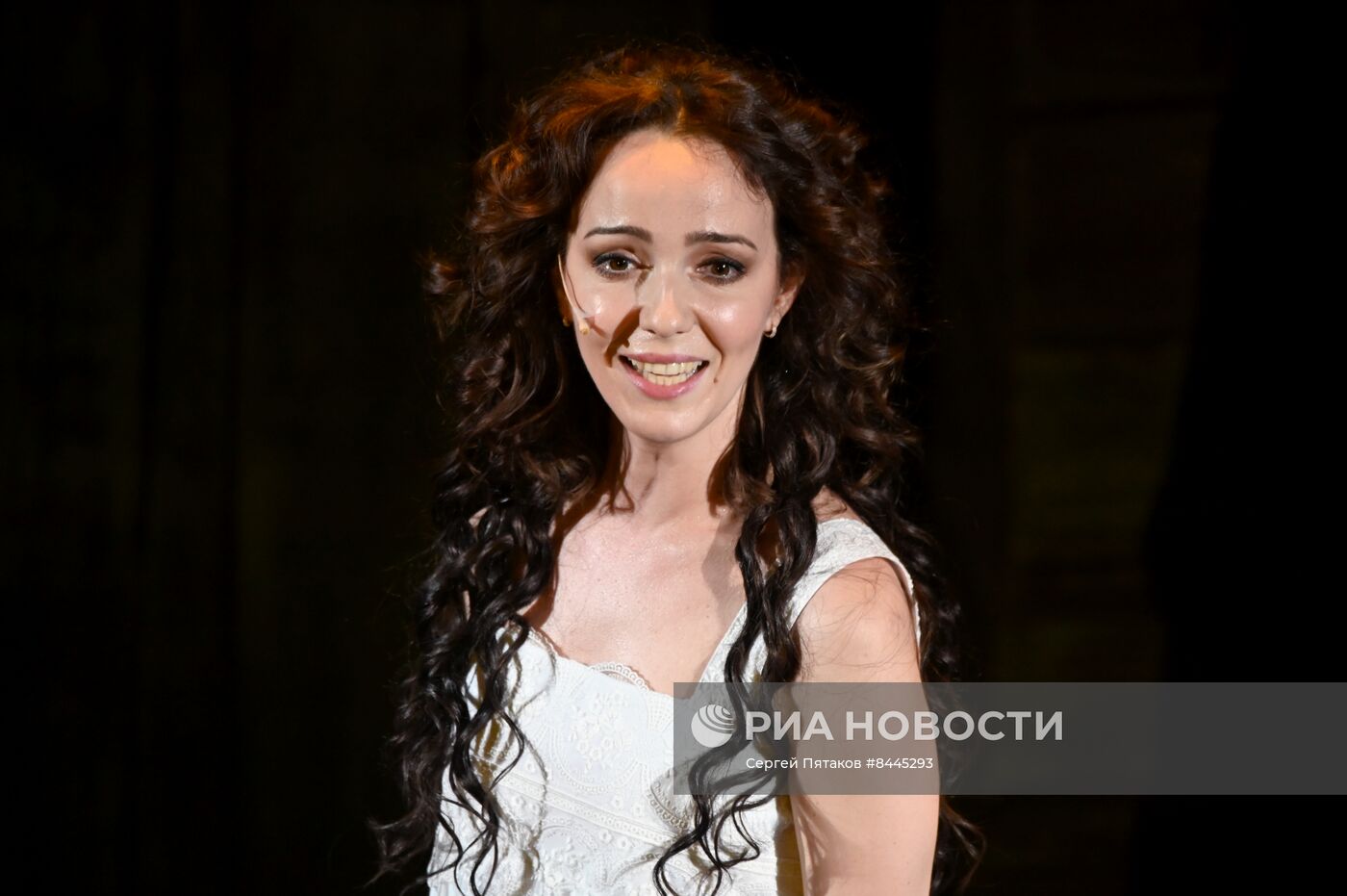 Мюзикл "Между двух миров"