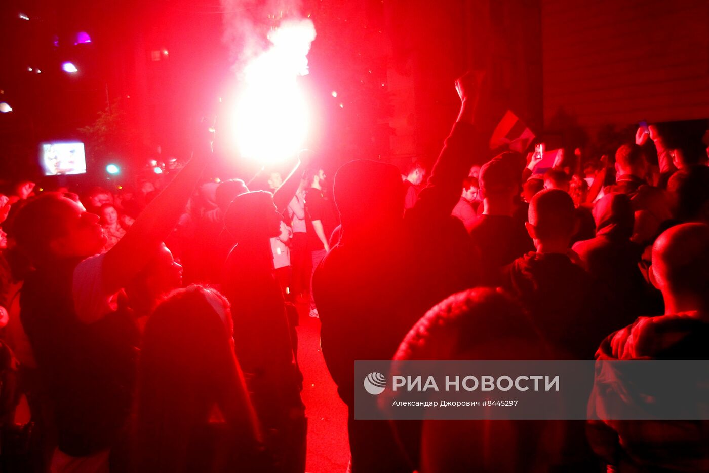 Акция в поддержку косовских сербов и России в Белграде