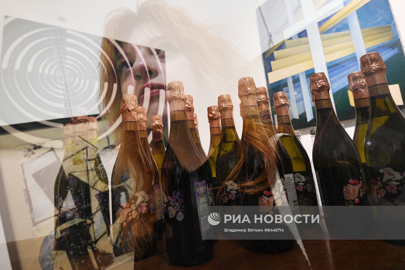 Выставочный проект "Ars Sacra Nova. Религия и символы в искусстве шестидесятников" в галерее "Веллум"