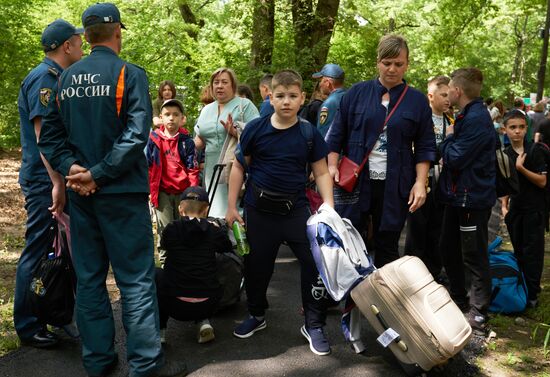 Дети из приграничных районов Белгородской области прибыли в лагерь под Воронежем