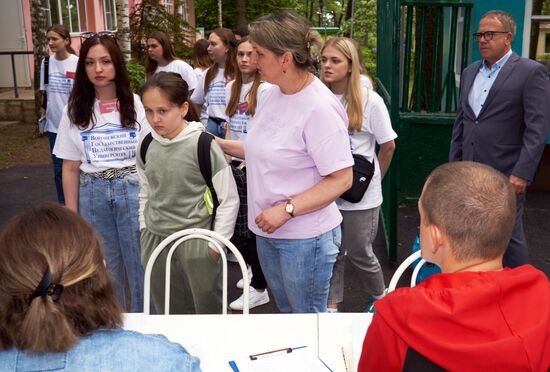 Дети из приграничных районов Белгородской области прибыли в лагерь под Воронежем