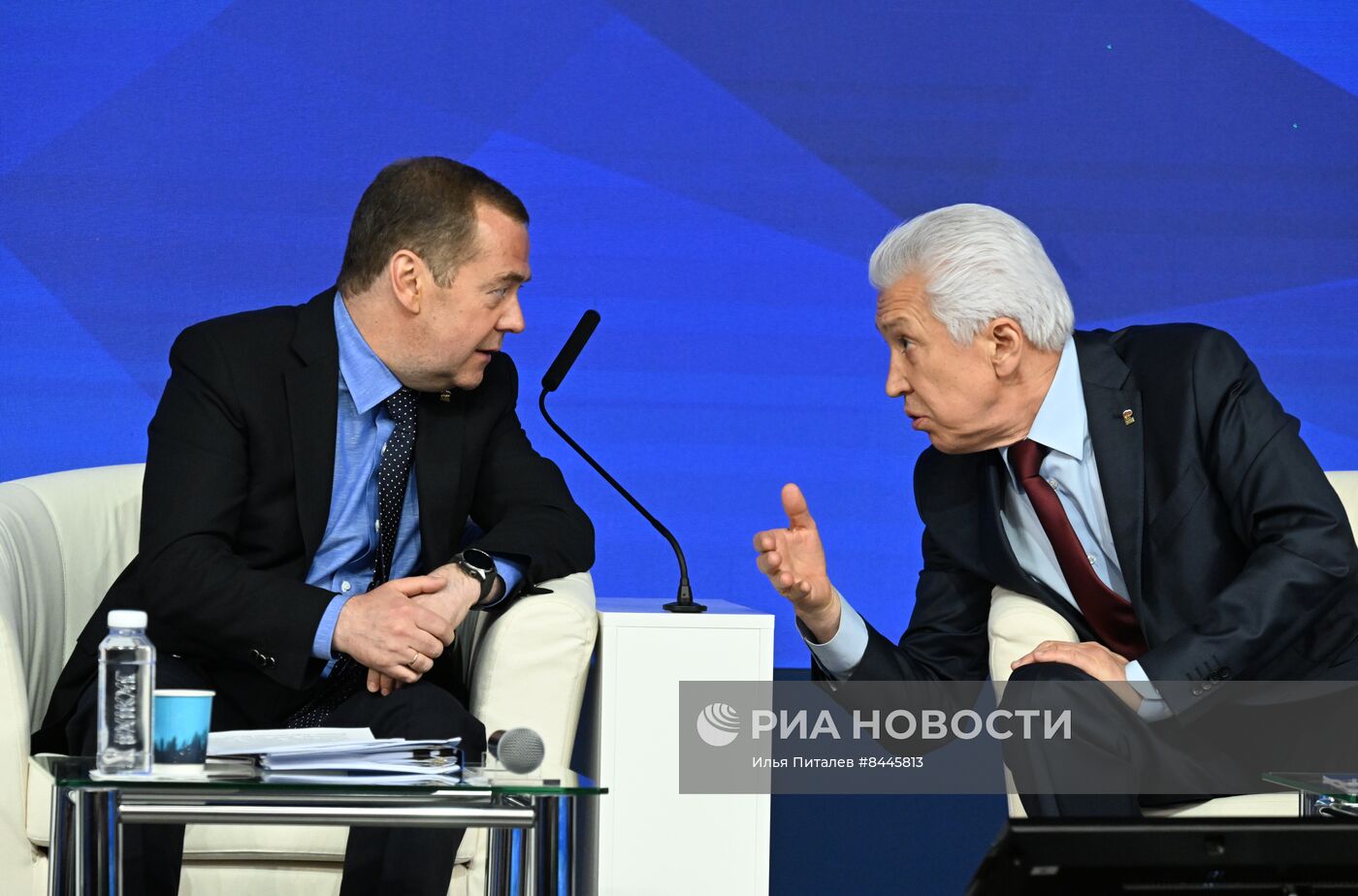 Заседание генерального совета "Единой России"