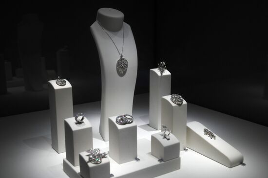 Выставка "Путь бриллианта" в Государственном историческом музее
