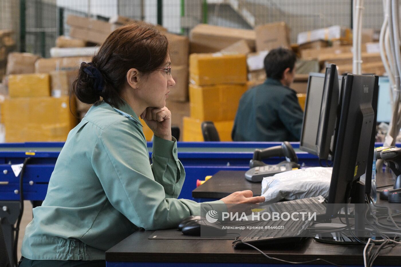 Работа почтового таможенного поста в Новосибирске