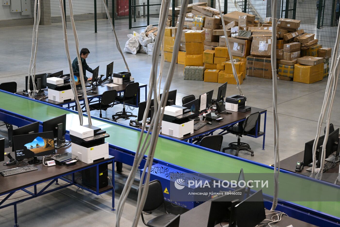 Работа почтового таможенного поста в Новосибирске