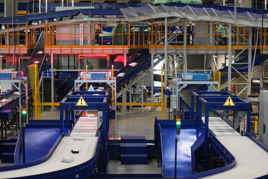 Работа почтового таможенного поста в Новосибирске