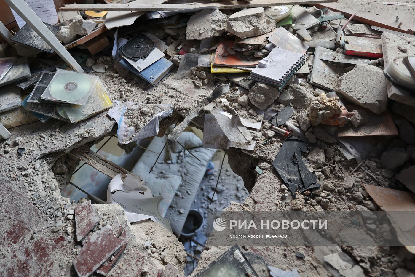 Последствия обстрела Куйбышевского района Донецка