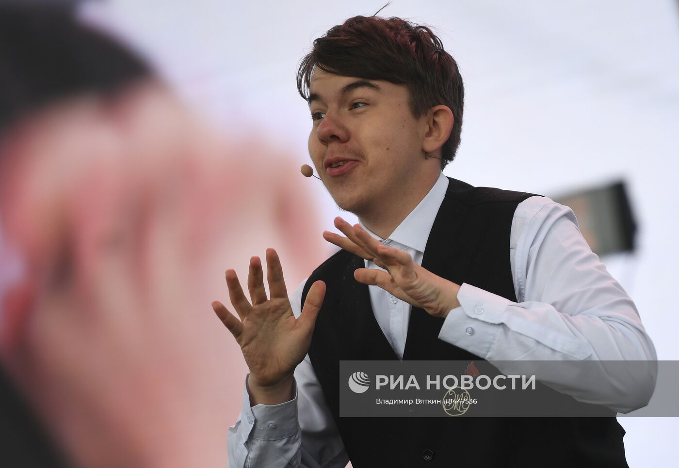 Книжный фестиваль "Красная площадь". День второй