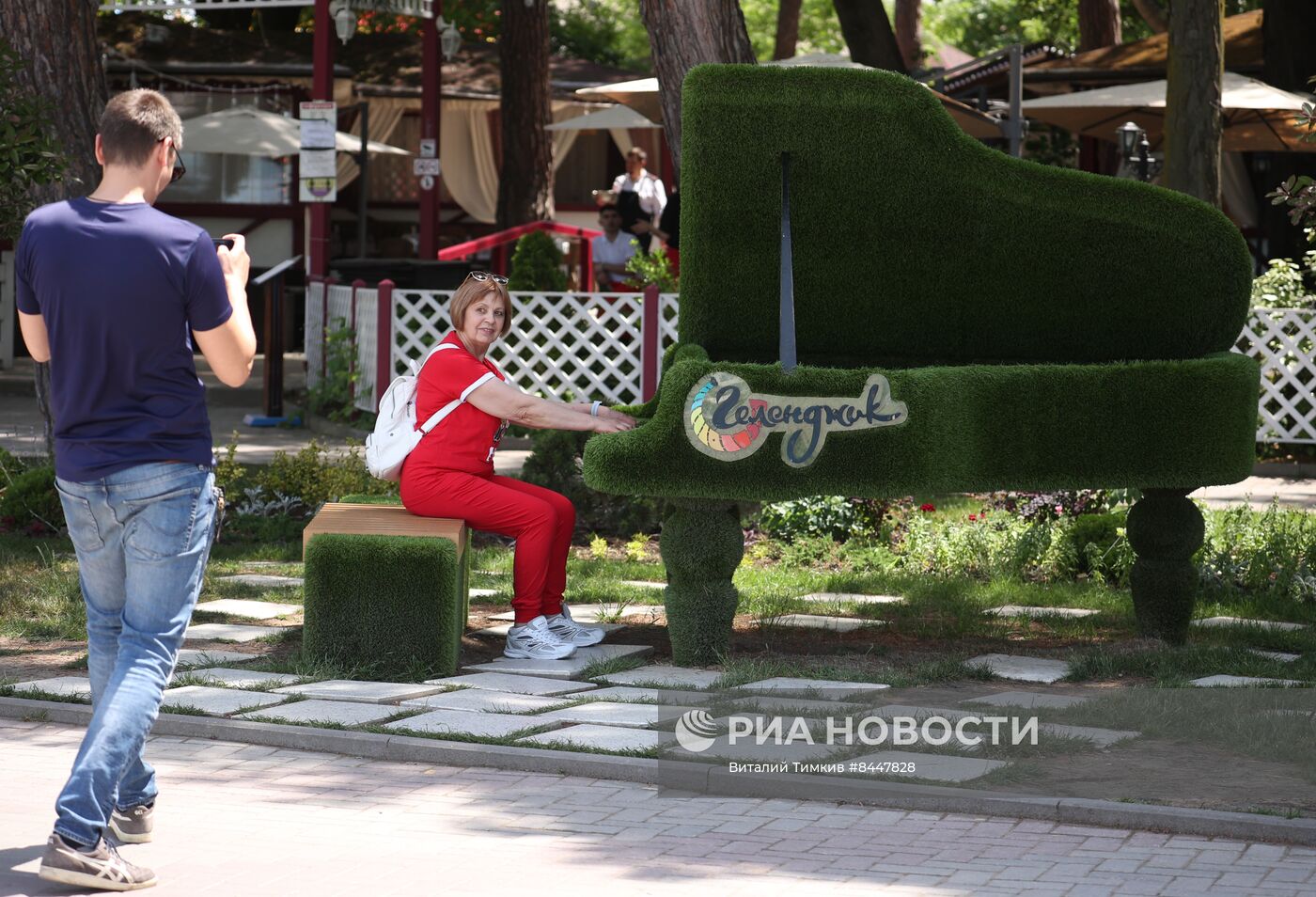 Начало курортного сезона в Геленджике