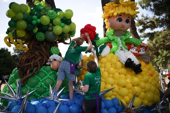 Начало курортного сезона в Геленджике