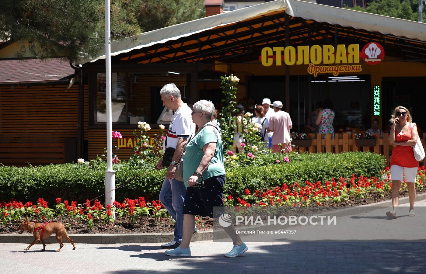 Начало курортного сезона в Геленджике