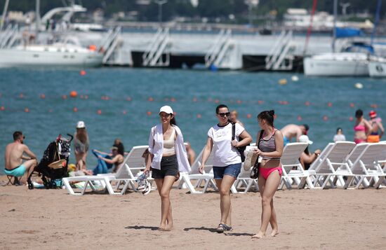 Начало курортного сезона в Геленджике