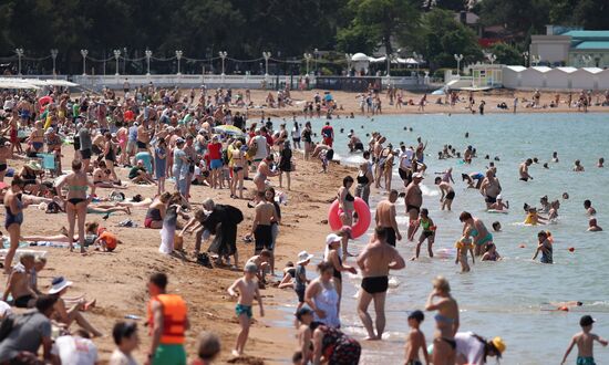 Начало курортного сезона в Геленджике