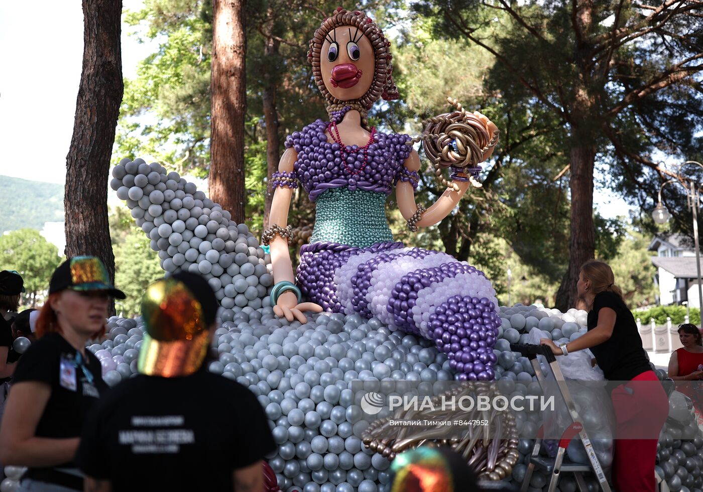 Начало курортного сезона в Геленджике