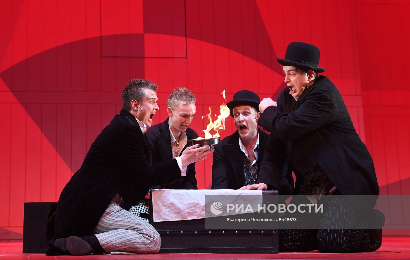 Спектакль "Смертельный номер" в Театре Олега Табакова