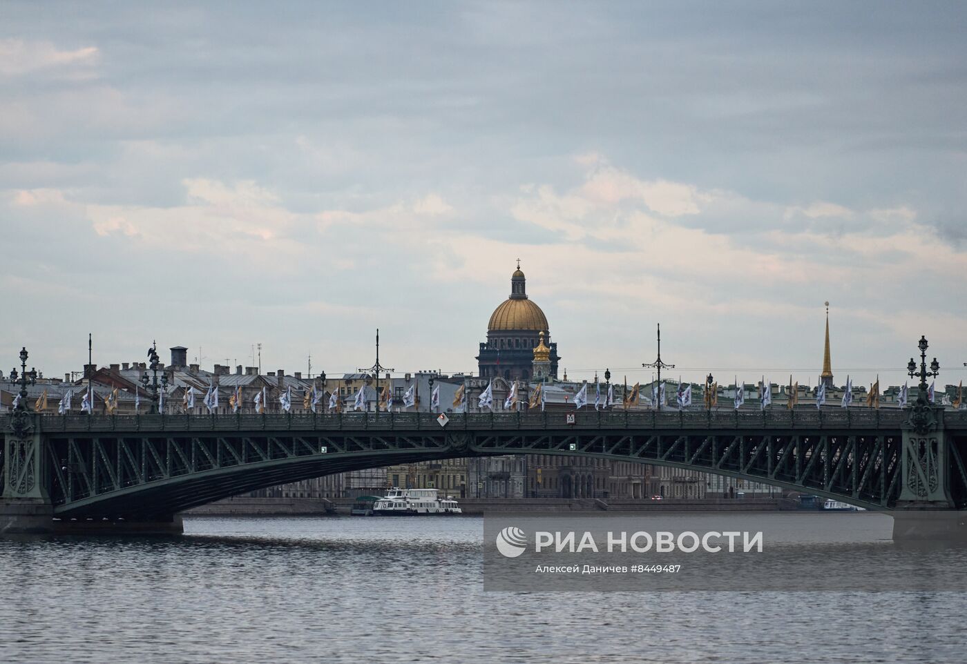Белые ночи в Санкт-Петербурге 