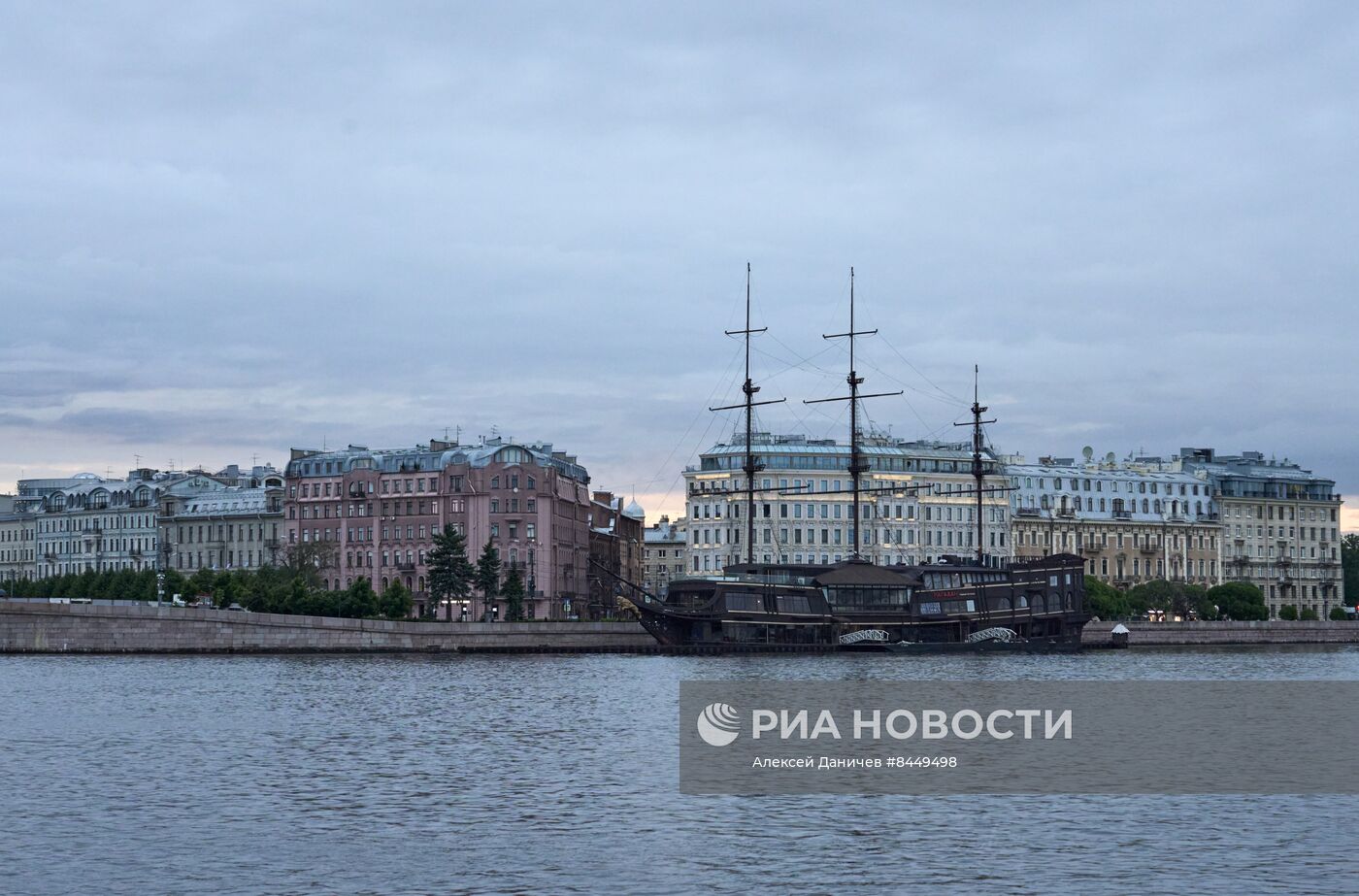 Белые ночи в Санкт-Петербурге 