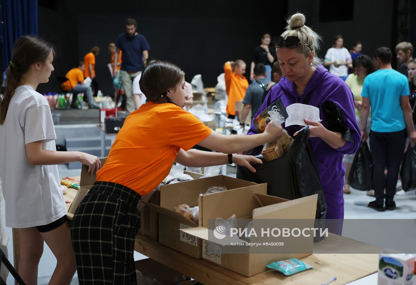 Пункты выдачи гумпомощи жителям Шебекино в Белгороде