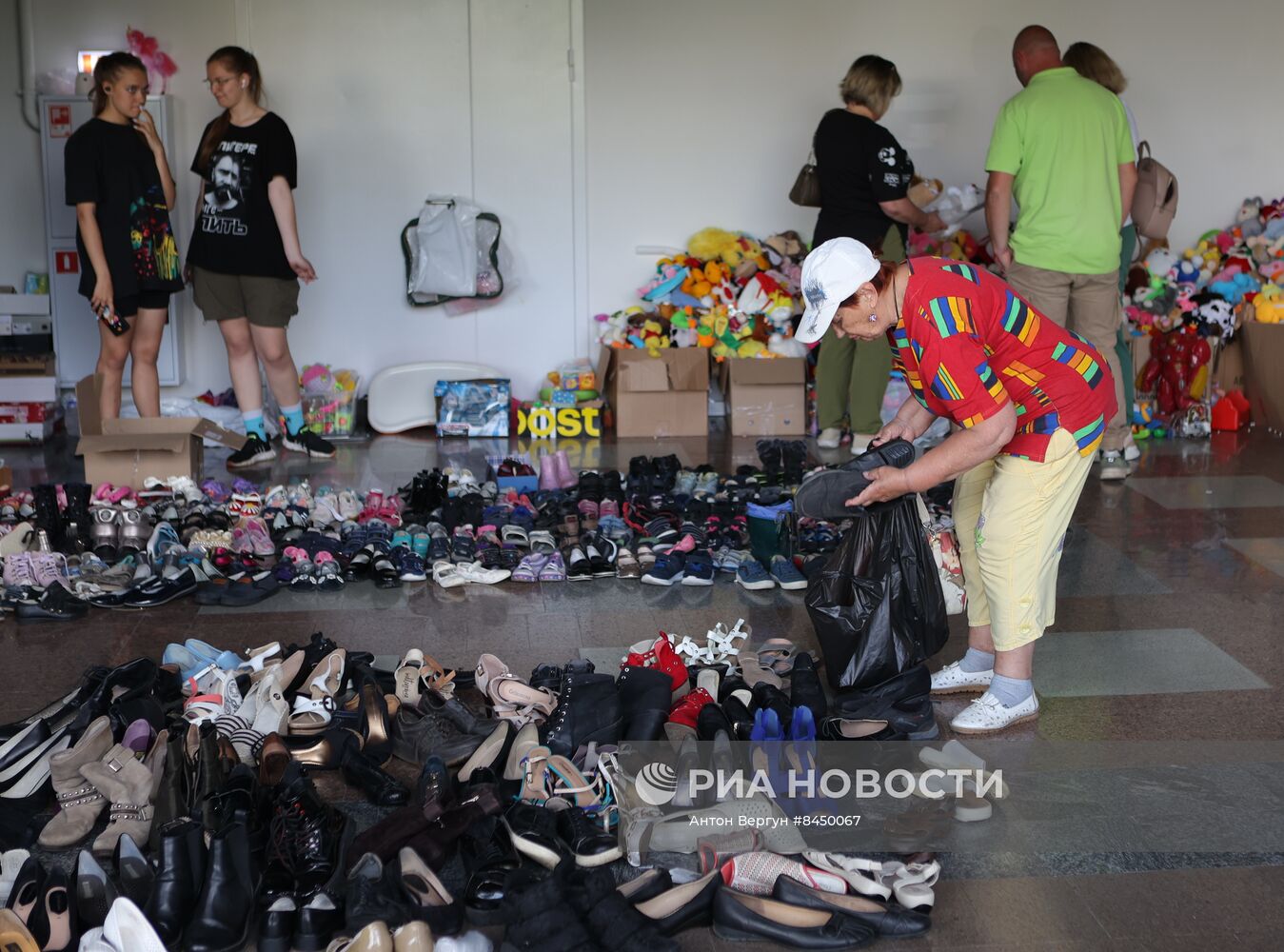 Пункты выдачи гумпомощи жителям Шебекино в Белгороде