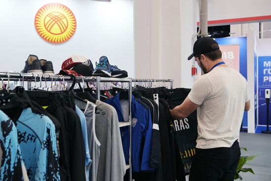 Стенд Кыргызстана на выставке Евразийского экономического форума на территории Парка науки и искусства "Сириус". Место: Россия, Федеральная территория "Сириус". Автор: Алексей Никольский/РИА Новости. ЕАЭС-2023. Работа форума