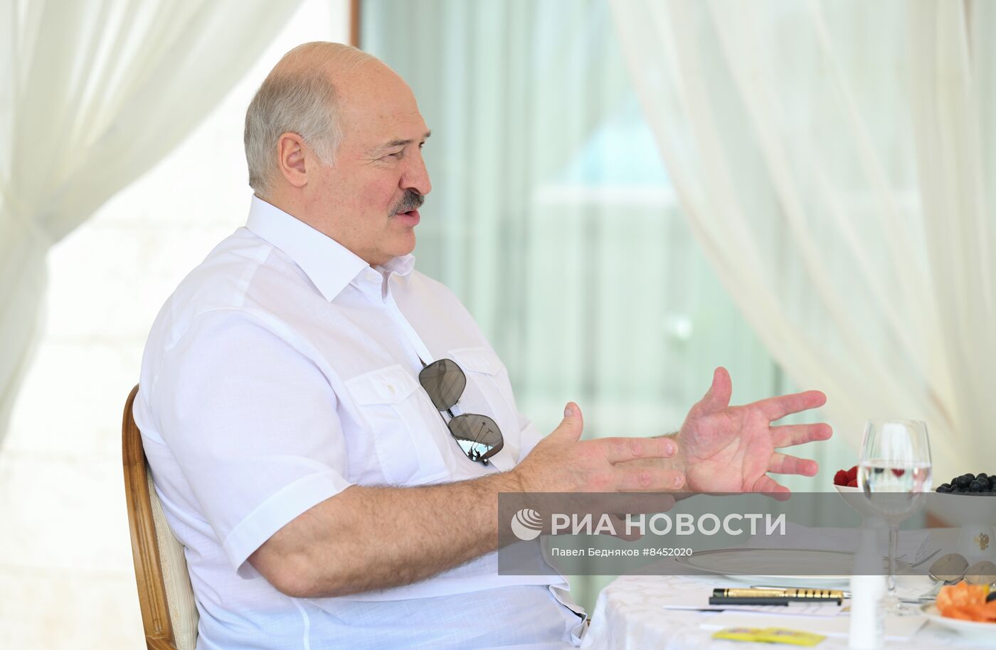 Президент РФ В. Путин встретился с президентом Белоруссии А. Лукашенко