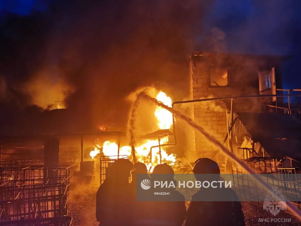 Пожар на ж/д вокзале в Уфе