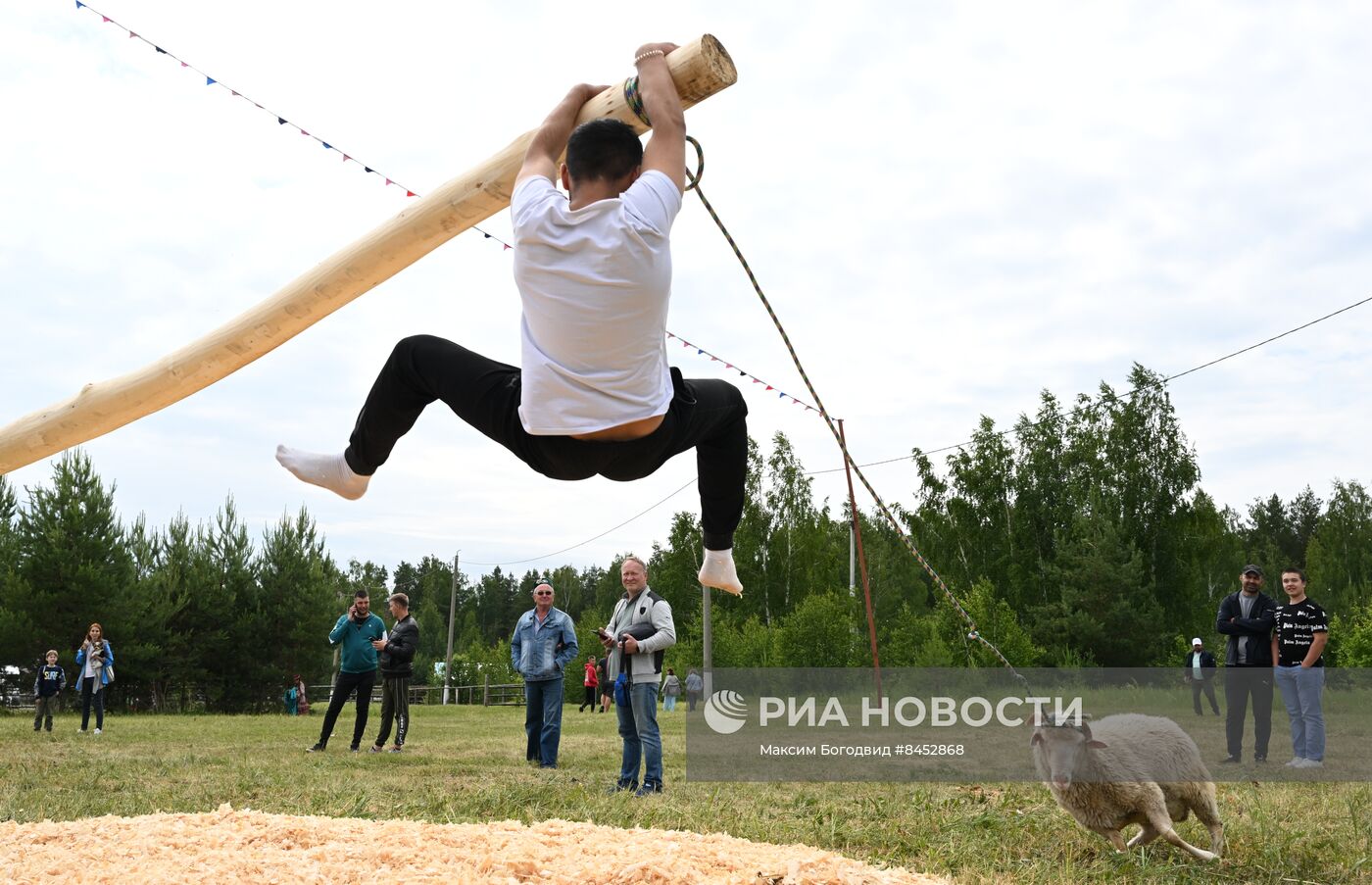 Празднование "Сабантуя" в Татарстане