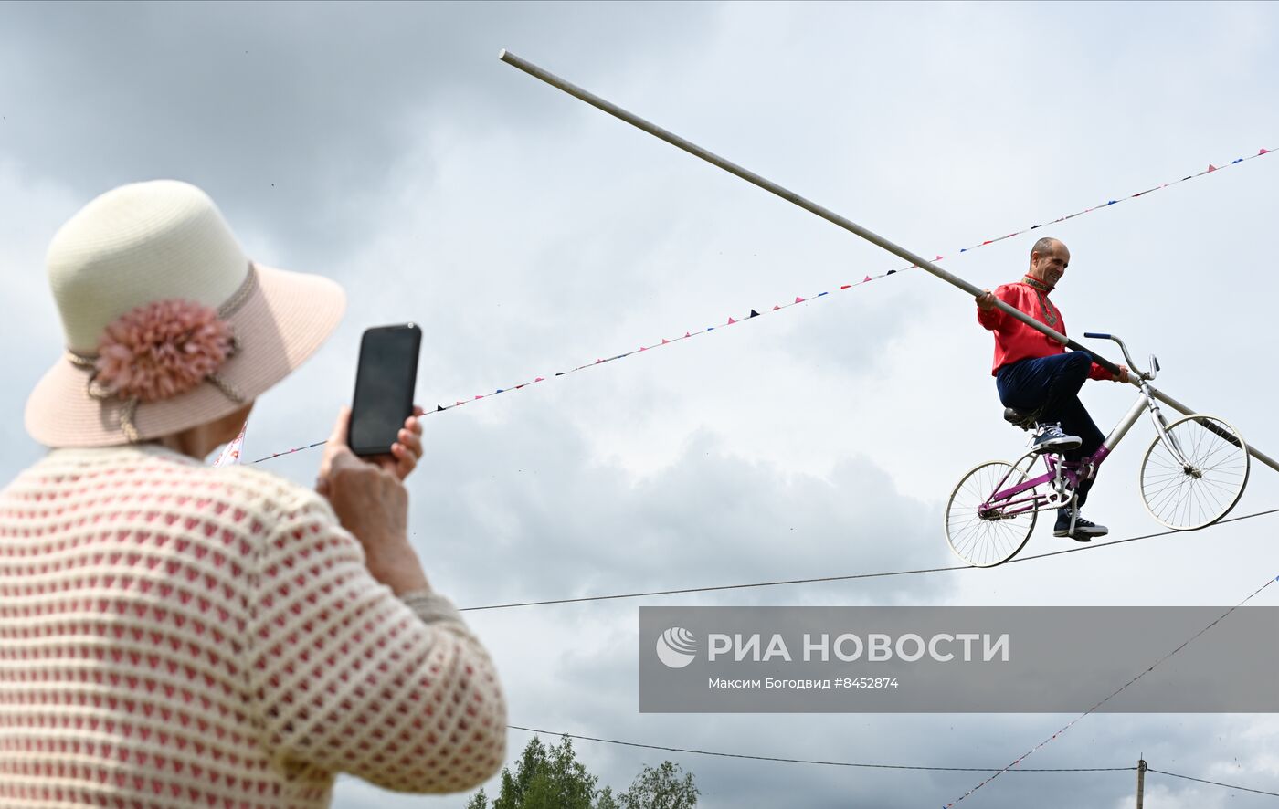 Празднование "Сабантуя" в Татарстане