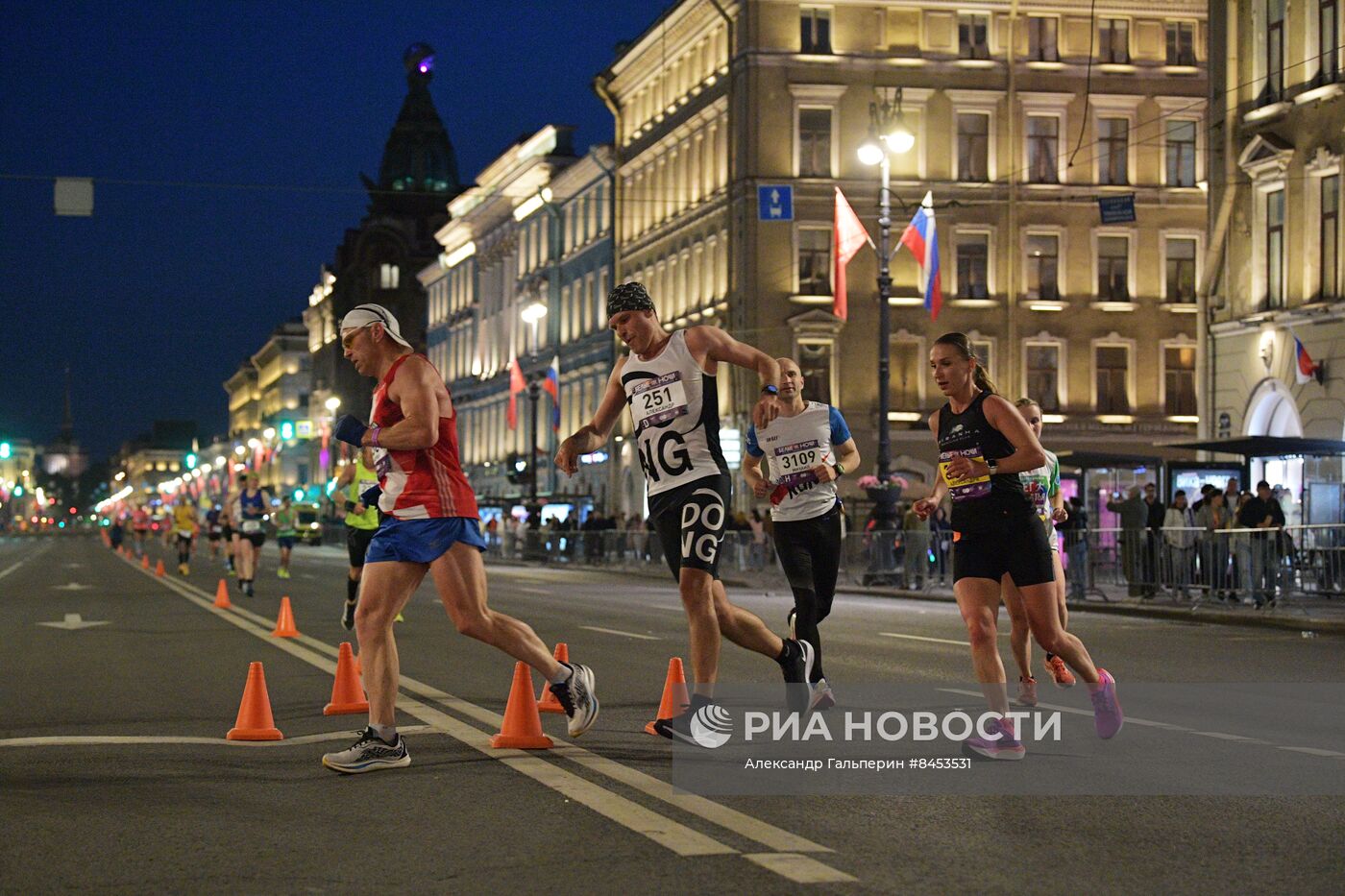 Марафон "Белые ночи" в Санкт-Петербурге