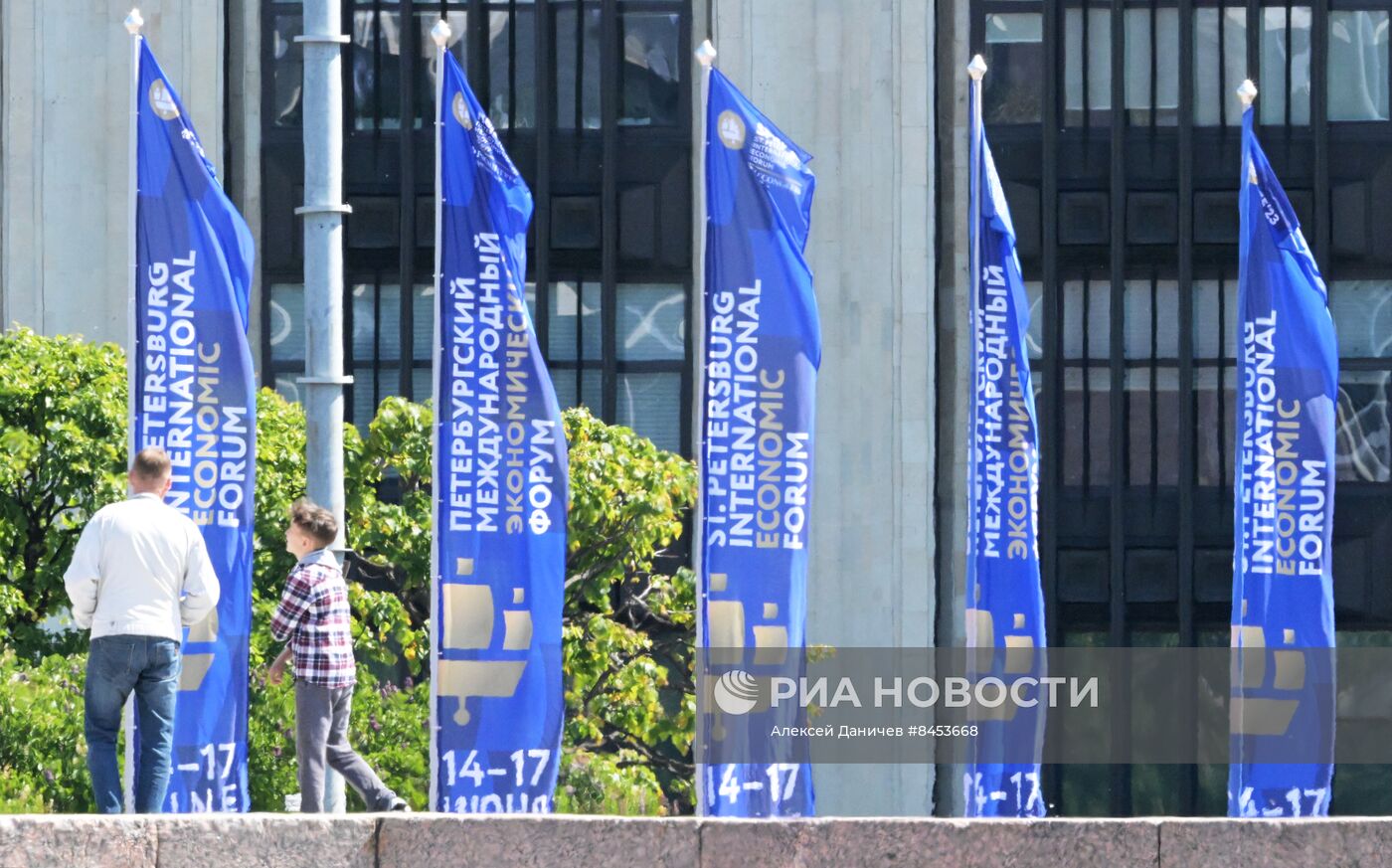 Подготовка Петербурга к "ПМЭФ-2023"