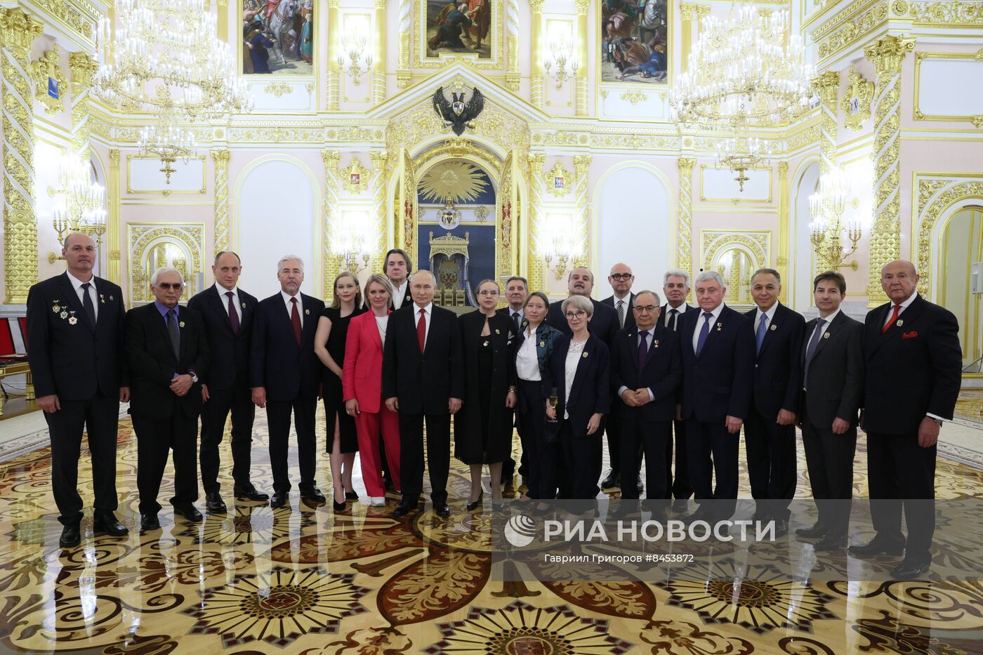 Церемония вручения золотых медалей "Герой труда РФ" и знаков лауреатов госпремий РФ