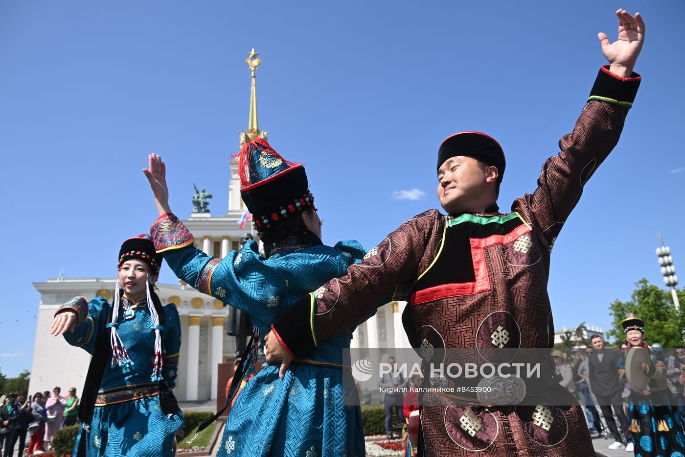 Мероприятия на ВДНХ в честь дня России