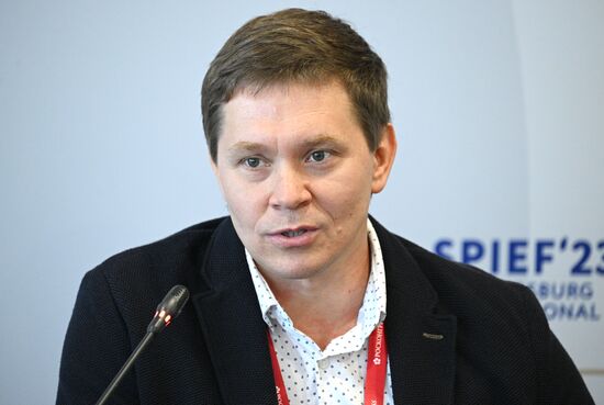 ПМЭФ-2023. Развиваем бизнес на онлайн-платформе